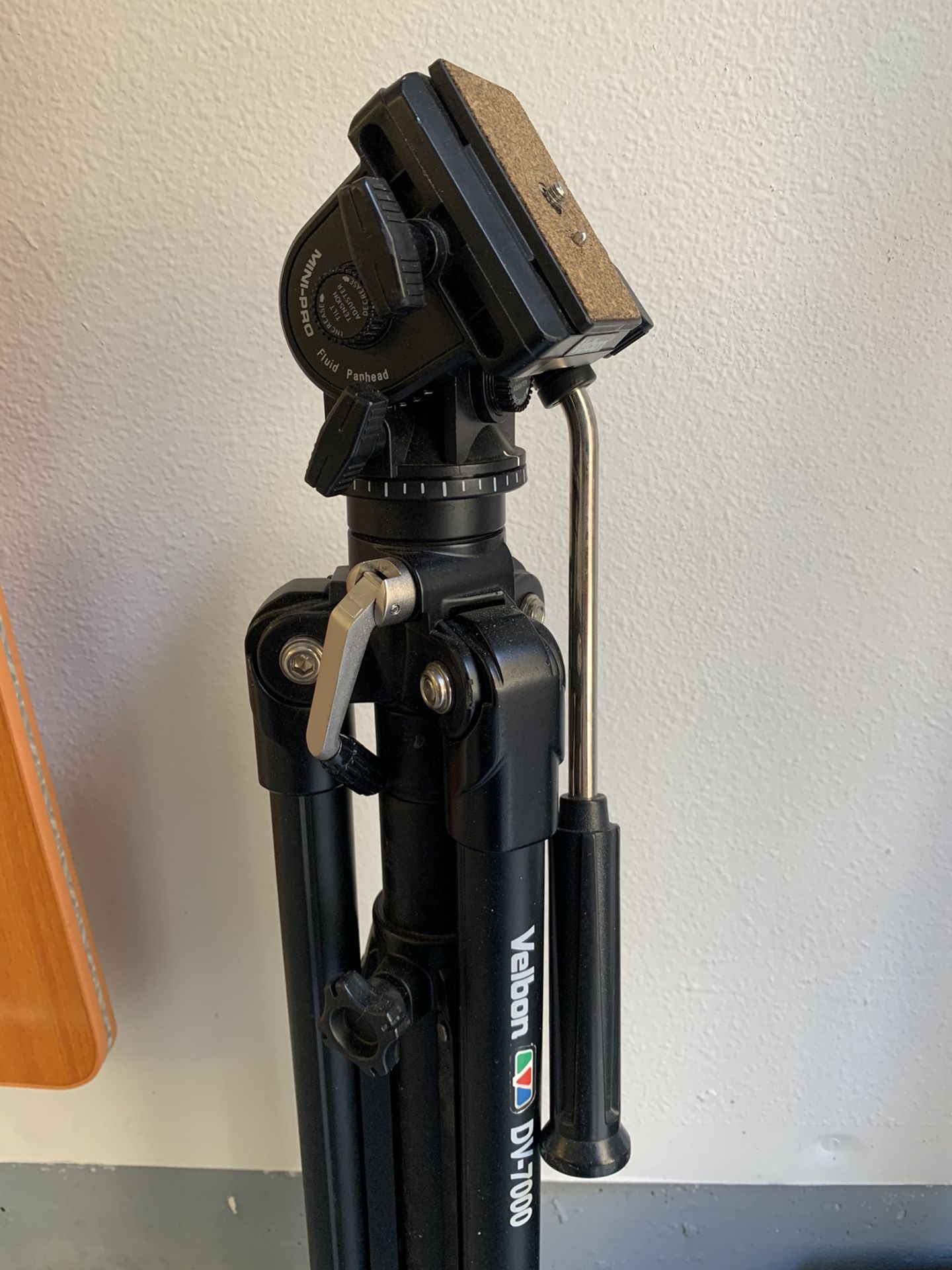 Used Velbon DV-7000 Tripod All Black