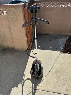 Clothes Steamer $20