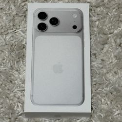 UNLOCKED BRAND NEW SEALED iPhone 17 Pro Max 256GB