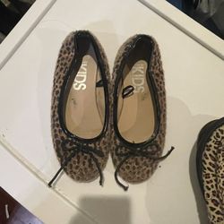 kids leopard print flats