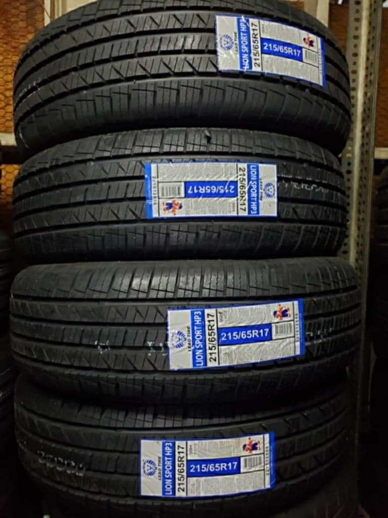 215  65 17 Tires Set New