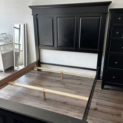 Queen Size Black Wooden Bed Frame 