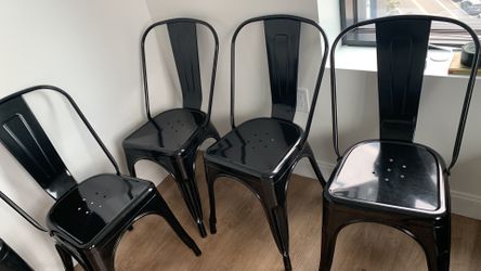 Beautiful Metal Black Chairs In Great Condition 