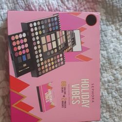 Sephora Makeup Kit NEW UNOPENED 