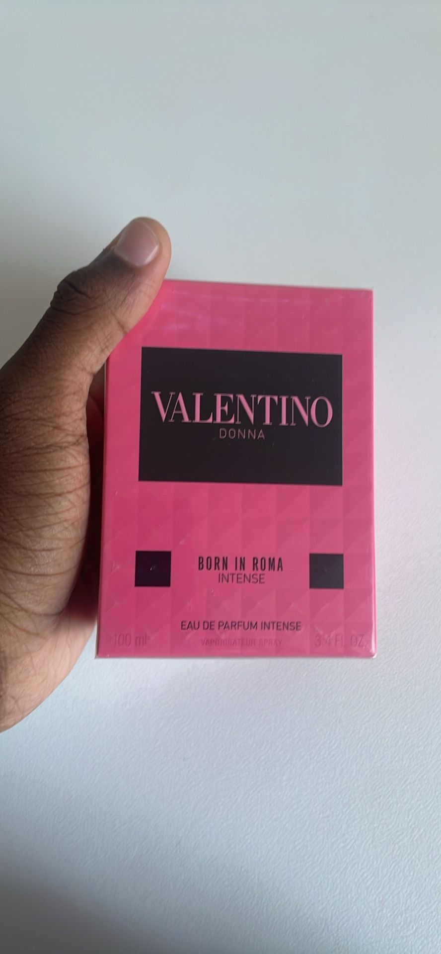 Valentino Donna, born in Roma