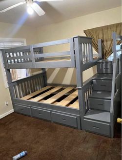 Bunk bed