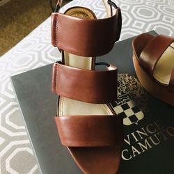 Vince Camuto Niskera Wedge Size 6.5