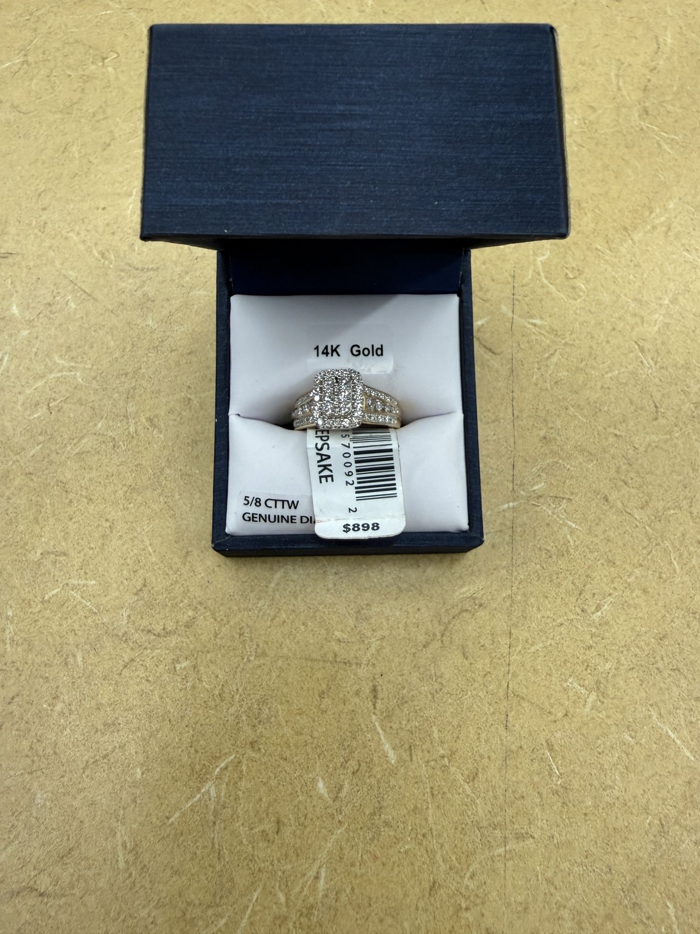 14kt Gold Ring Size 7