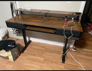 Electric standing adjustable computer desk