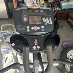 Life Fitness X5I Elliptical