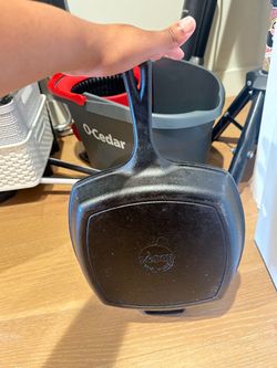 Lodge cast iron with ridges