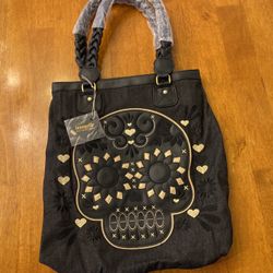Black/Gold Skull Purse