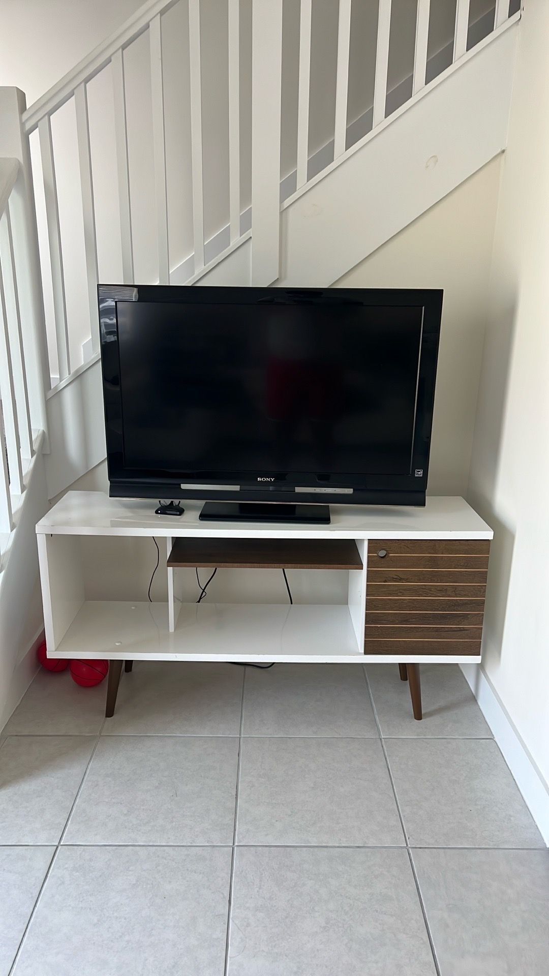 Sony 40 Inch TV and TV Stand