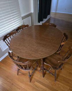 Classic Vintage-Style Wooden Dining Set (Table & 6 Chairs)