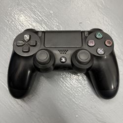 PS4 controller 