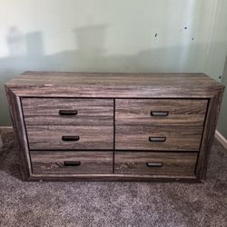 Drawer Dresser