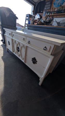 Vintage "Mid-Century Credenza
