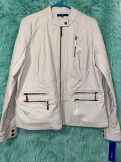 Women’s leather jacket