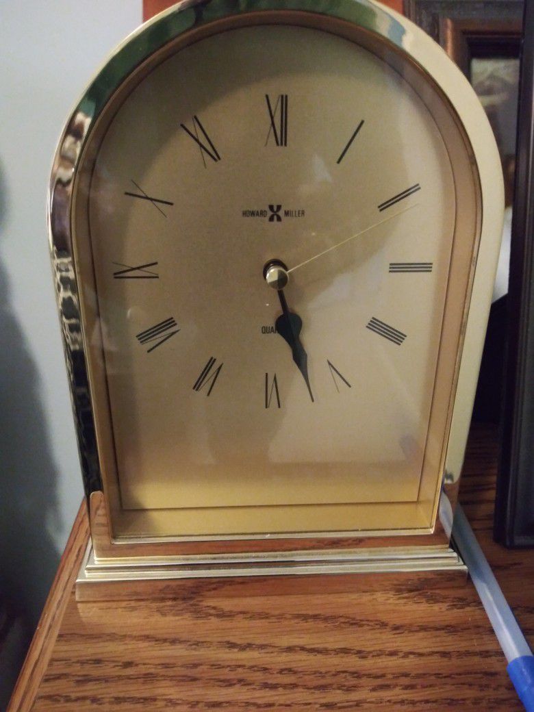 Mantal Clock