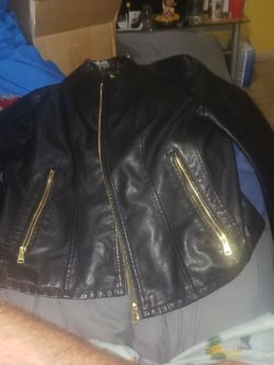 BACCINI SIZE LARGE Black Leather Moto Jacket with Gold Zippers Peeling neck