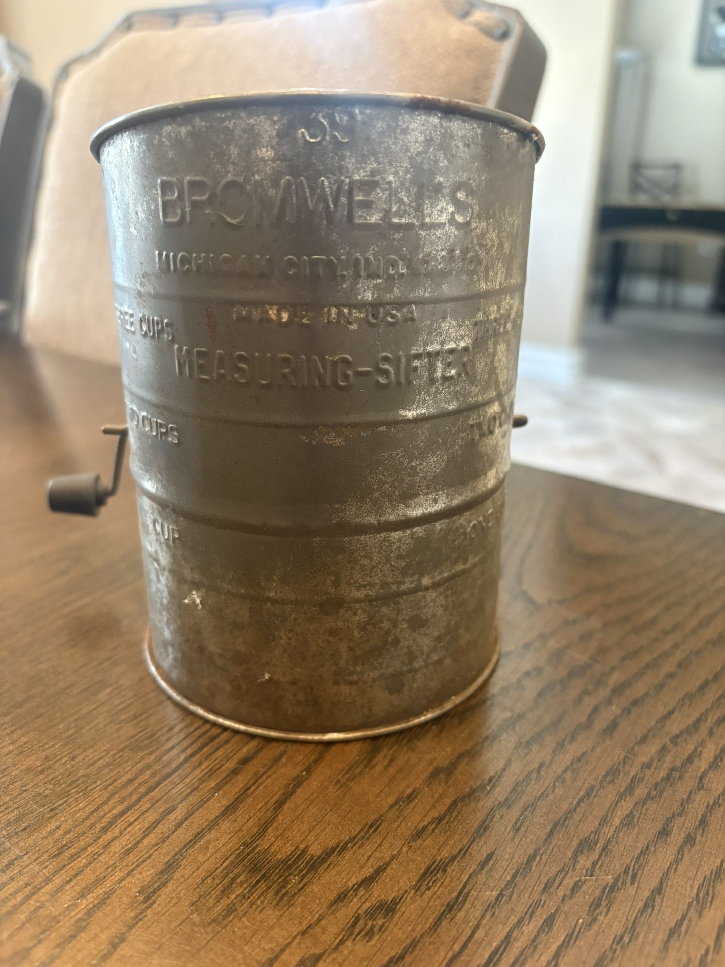 Vintage Bromwell's Measuring Sifter 1-2-3 Cups Made In USA