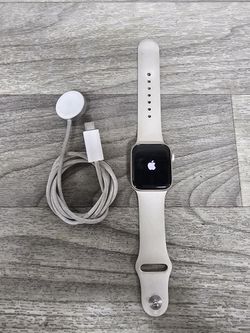 Apple Watch SE (3rd Gen) – 40 mm, Silver, GPS + Cellular — Unlocked (A1D027731)