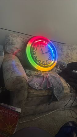 Chasing Rainbows 1983 Clock