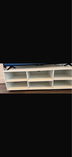 White TV Stand with Storage – Excellent Condition