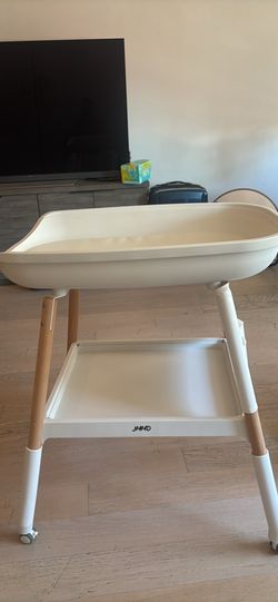 Baby changing station