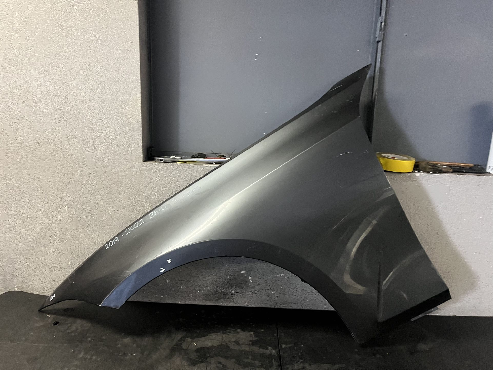 2019-2020-2021-2022-2023 BMW 3 SERIES LEFT FENDER OEM USED