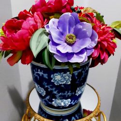 Pier One Imports Flower Arrangement In Gorgeous CHINESE VASE. 