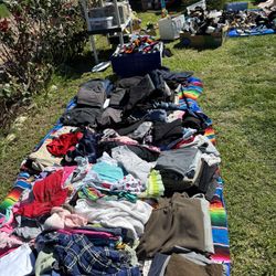 gap Levi’s banana republic dickies American Eagle forever 21 H&M Calvin Klein, Nike Adidas faded glory The limited