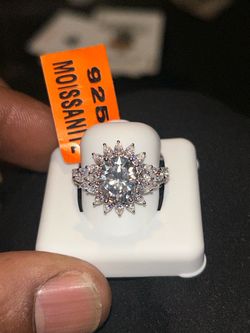 Solid 925 silver wedding ring with Moissanite 💎