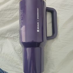 Stanley Starbucks Purp Hot Cold Cup