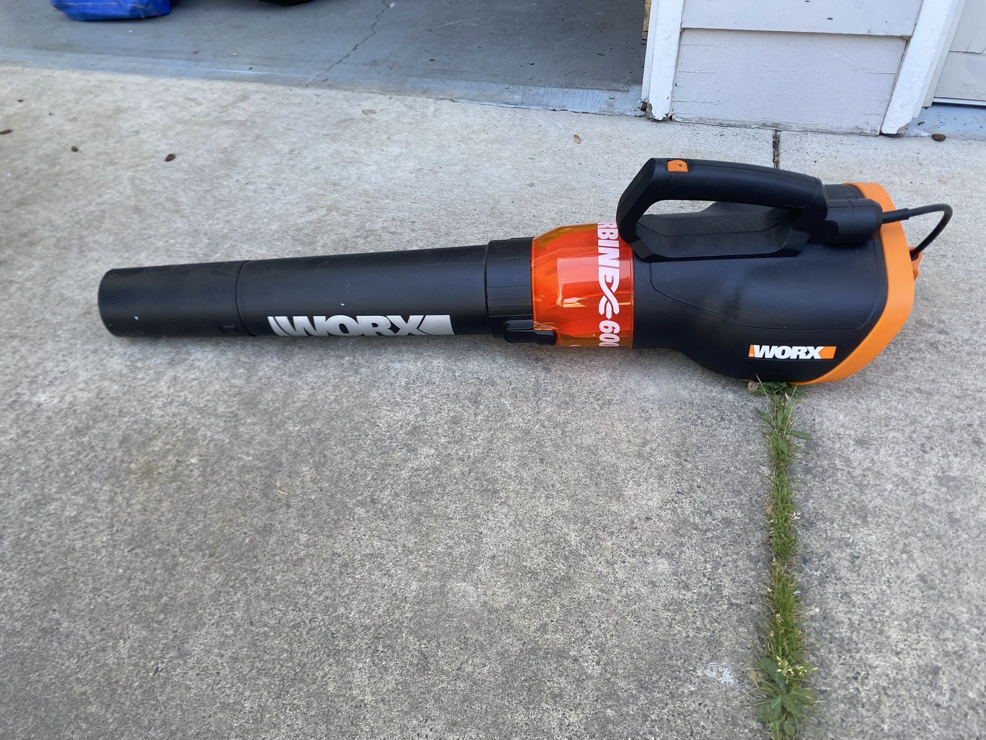 WORX WG520 12 Amp TURBINE 600 Electric Leaf Blower