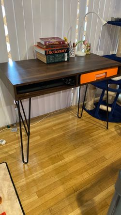 Wooden office desk table