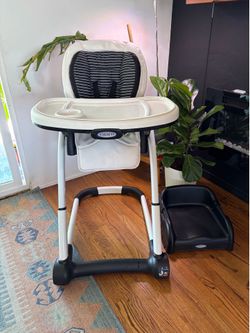 Highchair - black and white