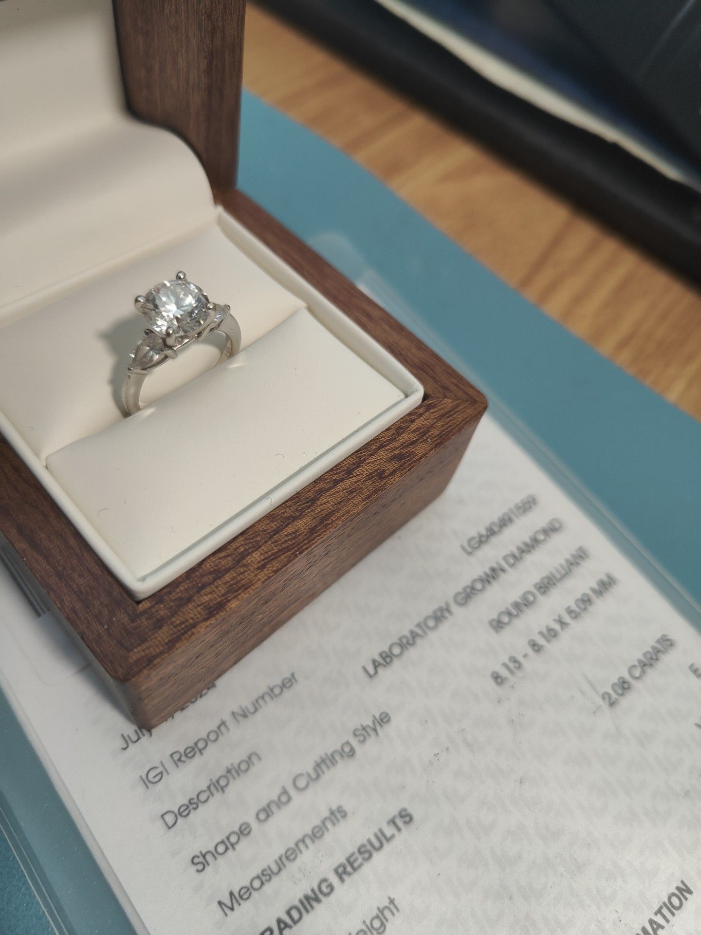 2 Carat Diamond ring