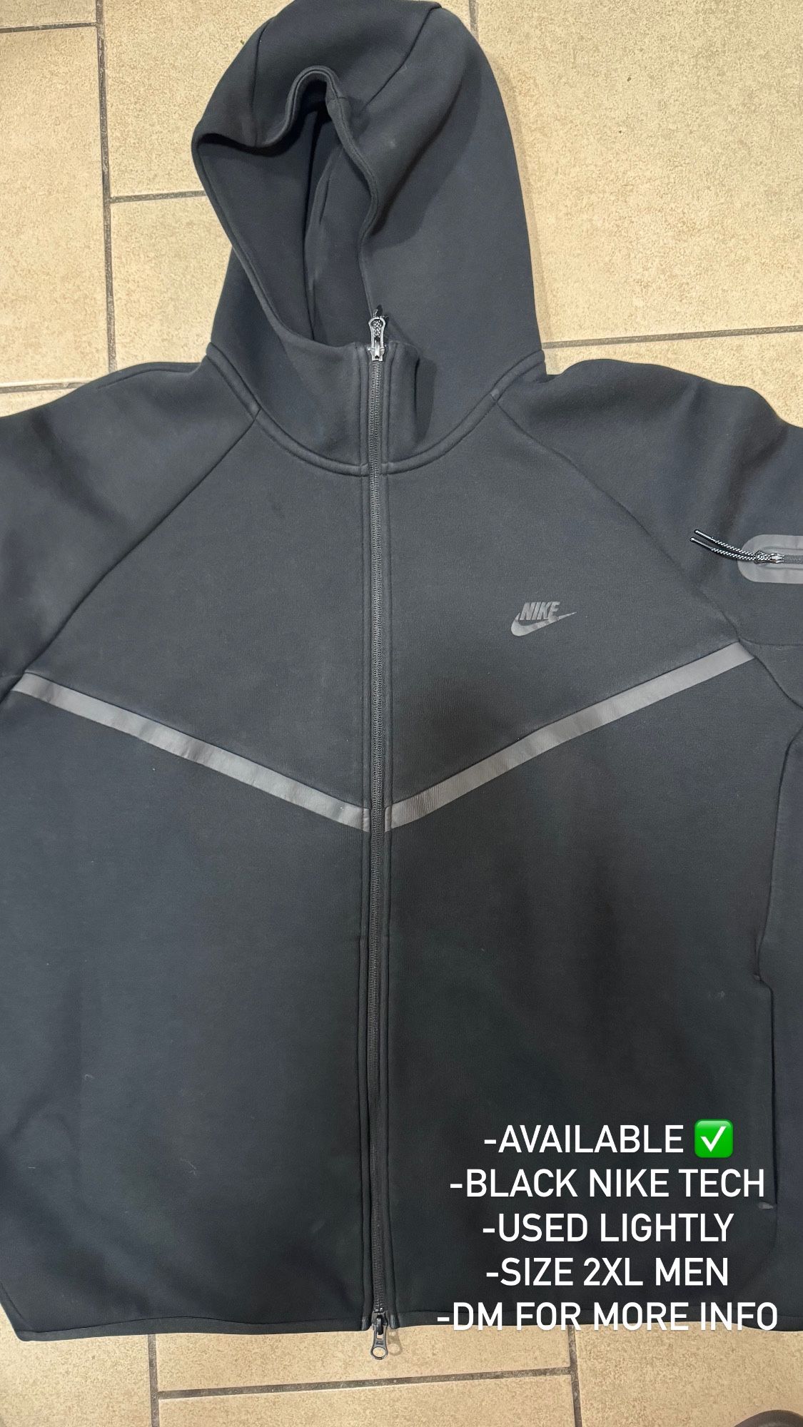 -BLACK NIKE TECH Size 2XL
