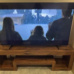 Samsung UHD 4k 65 Inch | Wood TV Stand