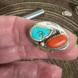 Vintage  men’s .975 sterling silver Native American turquoise & coral ring