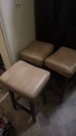 Table chairs Table chairs