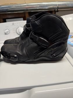 Men’s Alpinestars motorcycle boots size 14
