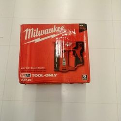 Milwaukee M12 12-Volt Lithium-Ion Cordless 3/8 in. Crown Stapler (Tool-Only)