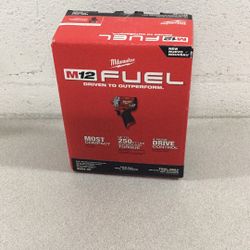 M12 Fuel 3/8” Stubby Impact Wrench 