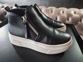 Steve Madden Black Platform Sneakers 13c