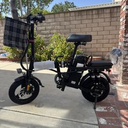 Folding electric bicycle