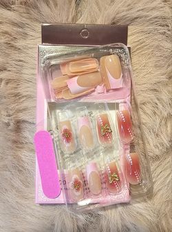 Press On Nails