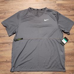 Nike dri-fit Lightweight active shirt