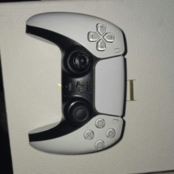 PS5 controller